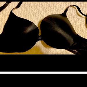 Victoria Secret push up bra . Like new